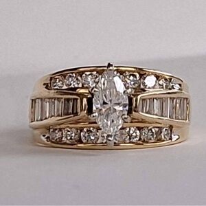 Natural Marquis diamond wedding set